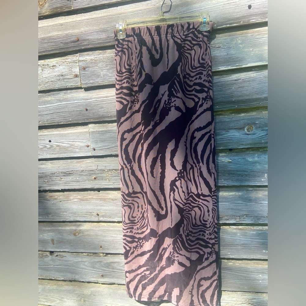 Animal Print Midi Waist Hugging Slim Skirt !